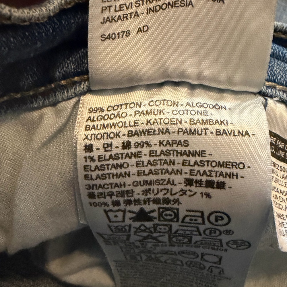 Womens Levis 524 Skinny Distressed Denim Jeans Size 7 - Picture 5 of 7
